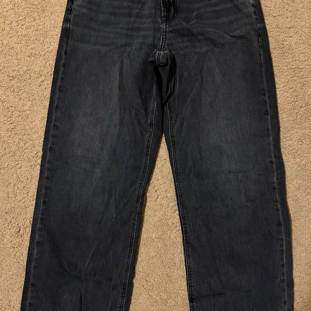 AE Strigid Super High-Waisted Ultra Wide-Leg Jean